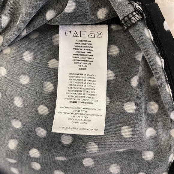 Michael Kors Polka Dot Top 3/4 Sleeves - Picture 5 of 5